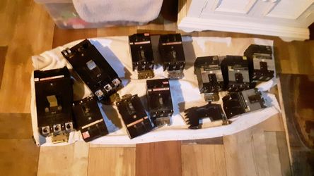 3 phase breakers