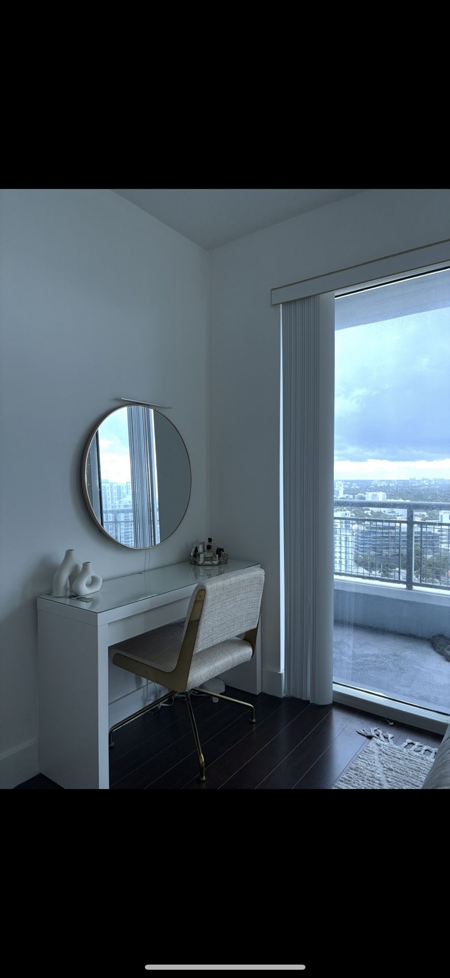 White Desk With Glass Top