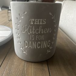 Medium Utensil Holder
