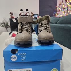 Kids boots