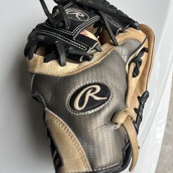 Rawlings R2G Infielders Baseball Glove 