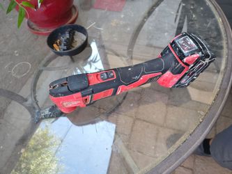 Milwaukee multitool