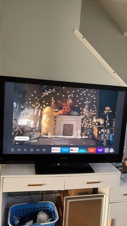 42” INSIGNIA TV
