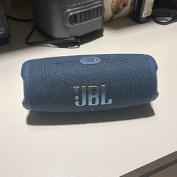 JBL CHARGE 5 speaker