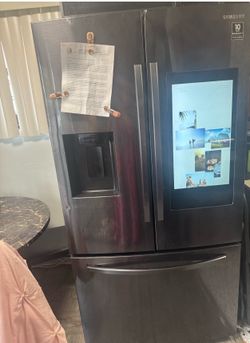 Samsung smart fridge w iPad tablet