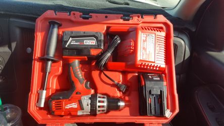 Brand:Milwaukee Tool Type:Hammer Power type:Cordless Features:Drill Set, Lithium-ion Battery Weight:6.7 pounds