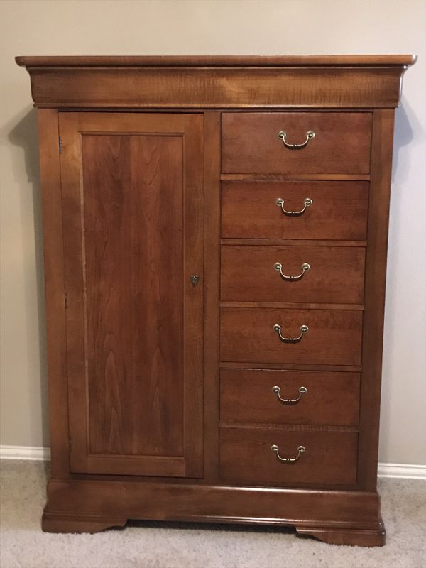 Hooker US Made Gentleman’s Chest Armoire Cherry for Sale in Tulsa, OK