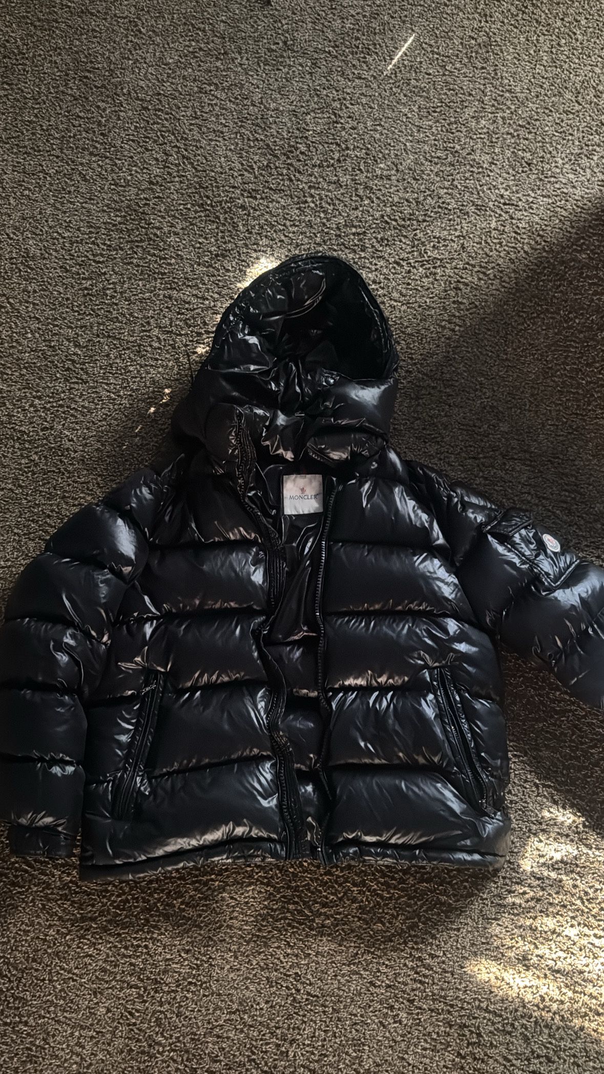 (No Zip) Size Medium Moncler Bubble (Best Offer)