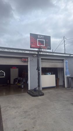 Free Basketball court