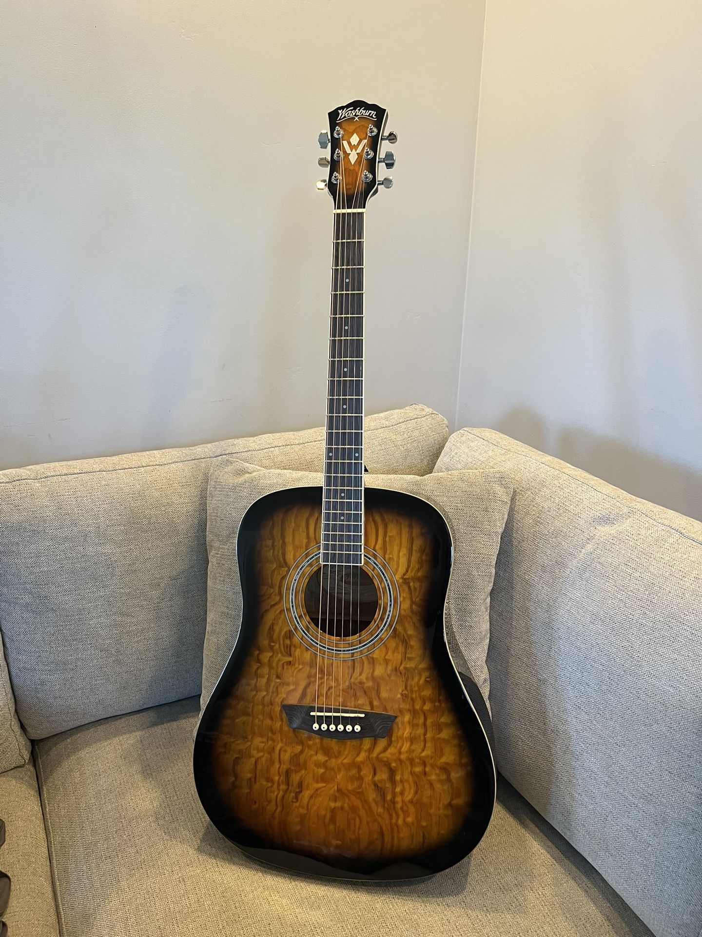 Washburn Acoustic Guitar 