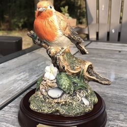 Royal Doulton Garden Birds Collection Robin with Wood Base 1989