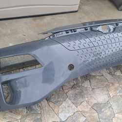 2019 - 2021 HYUNDAI KONA EV ELECTRIC FRONT BUMPER COVER GENUINE USED. Y1 