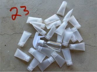 23pc 5ml + 1 spray bottle Empty Refillable Plastic Soft Tubes Squeeze Cosmetic Bottles Packing Sample Mini Containers for Body Lotion Shower Gel Sham