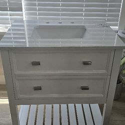 30' Bathroom Vanity And Sink 
