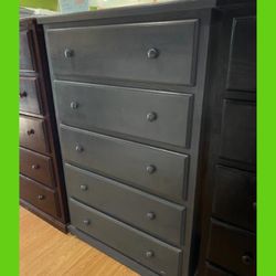 Dresser / Five drawers dresser