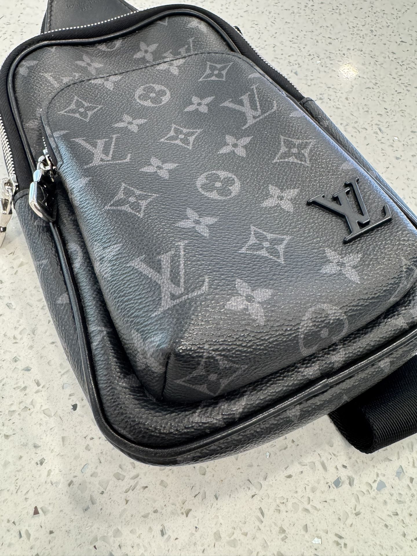 Men’s Louis Vuitton Avenue Sling PM Bag