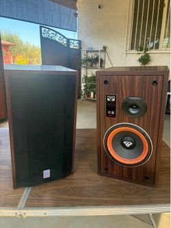 CERWIN VEGA VS -80 speakers