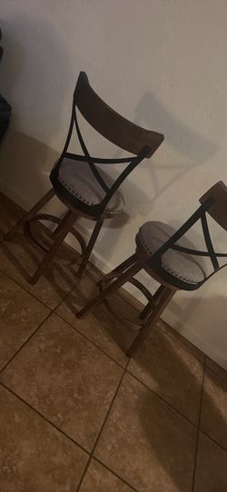Bar stool chairs