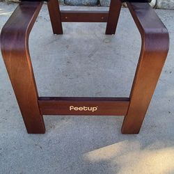 Feetup yoga bench