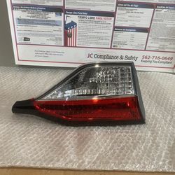 2020-2024 Toyota Corolla Left Trunk Lid 