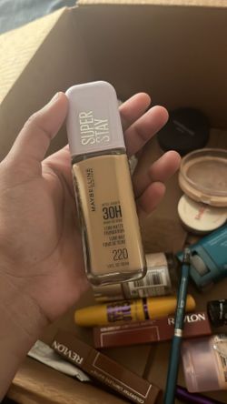 Maybelline super stay foundation