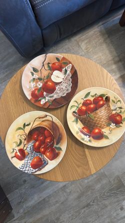 Apple plates