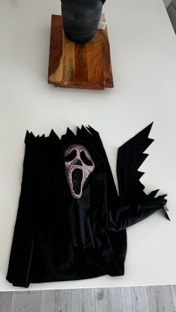 Scream pink diamond mask