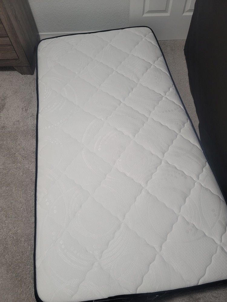 Twin Mattress With Spring Box