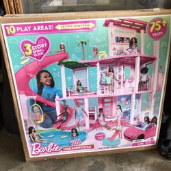 Barbie Dream House (75 Pieces) NEW!!!
