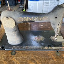 1916 Singer Sewing Machine 