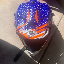 THH Helmet Size Large