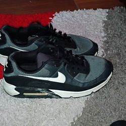 Men Nike Air Max Size 12