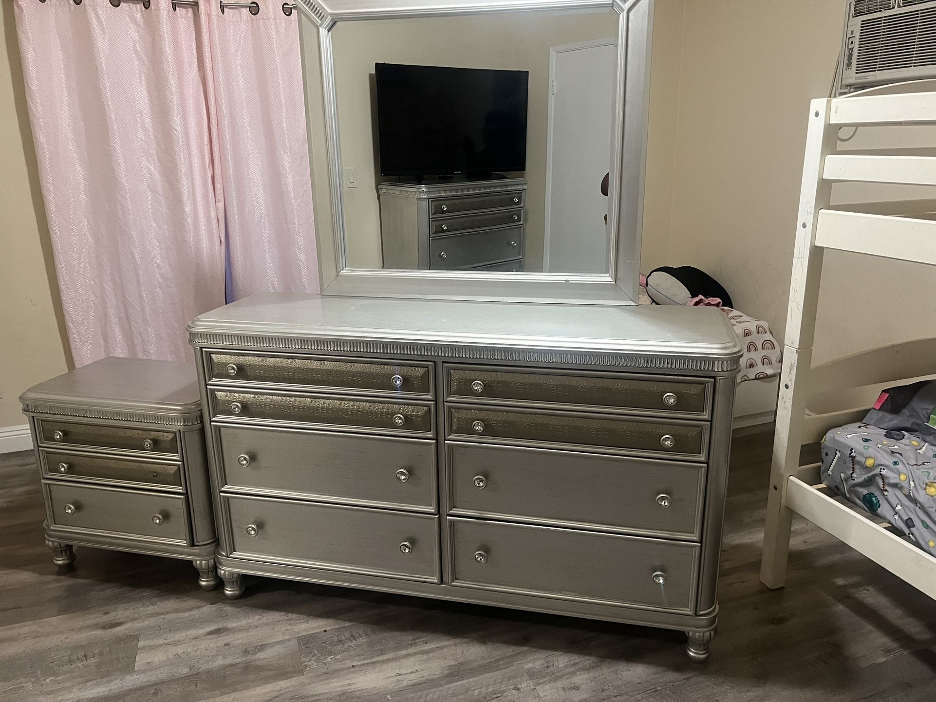 drawer dresser 