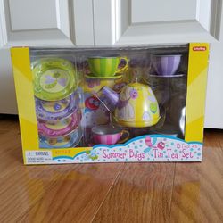 Summer Bugs Tin Tea Set -Girl Toy