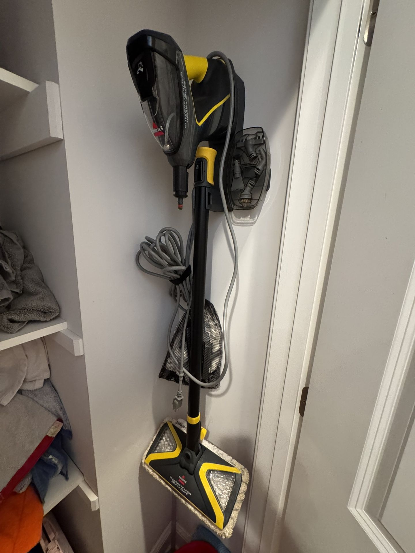 Bissell PowerFresh Deluxe Steam Mop - Great Condition!