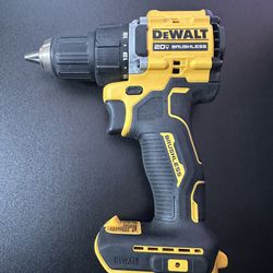 ATOMIC 20-Volt MAX Brushless Cordless 1/2 in. Drill Driver (Tool-Only)