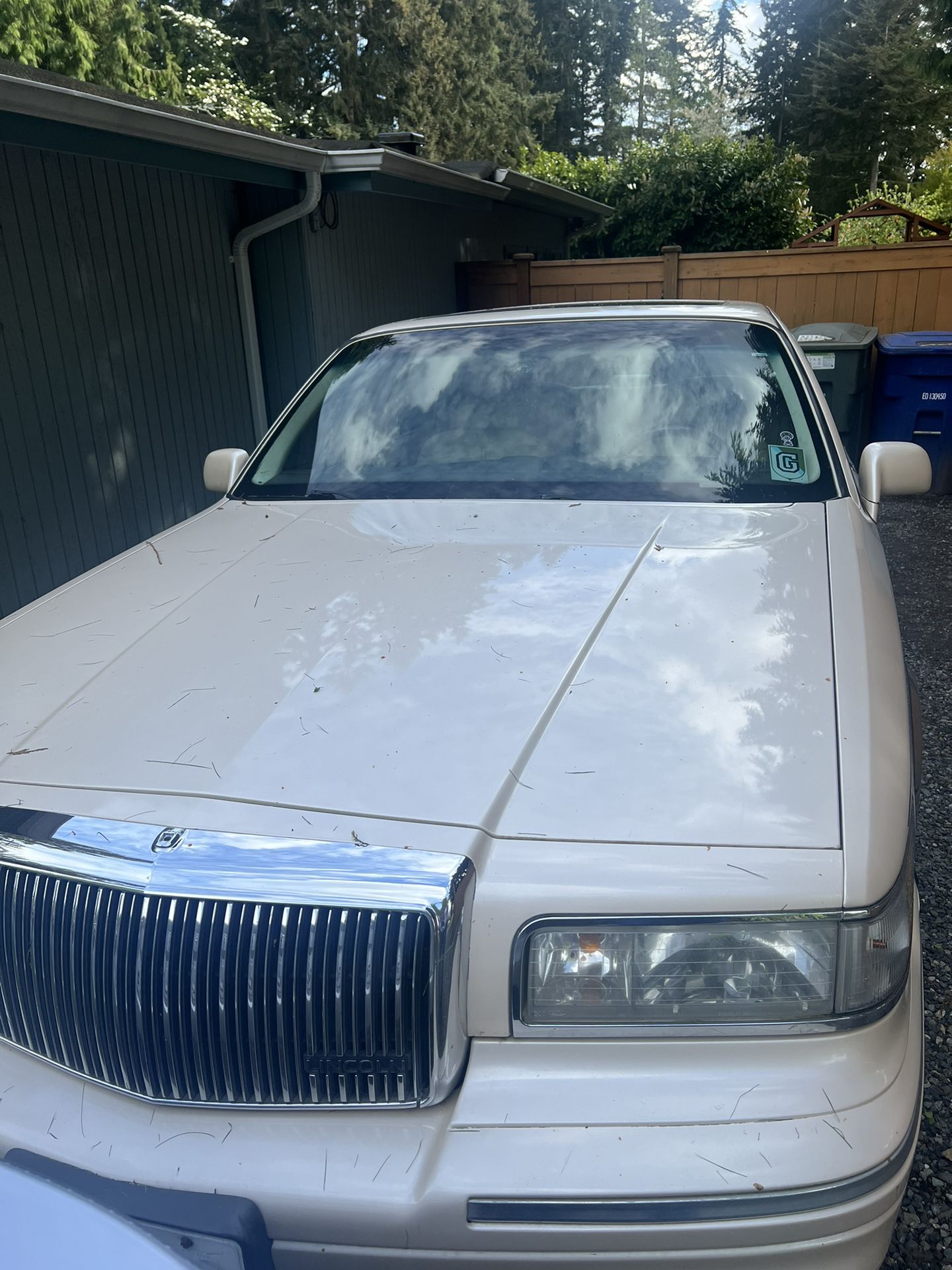 1996 lincoln town cartier