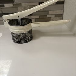 Vintage 1950’s STEEL Handled Potato Ricer/Strainer