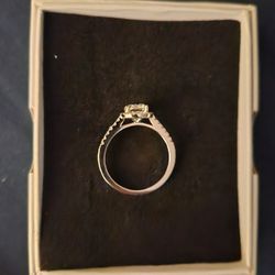Sterling Silver Ring Round Halo CZ size 9 EAMTI