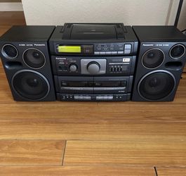 Panasonic RX-DT690  Platinum Boombox Radio CD Cassette Stereo System S-XBS