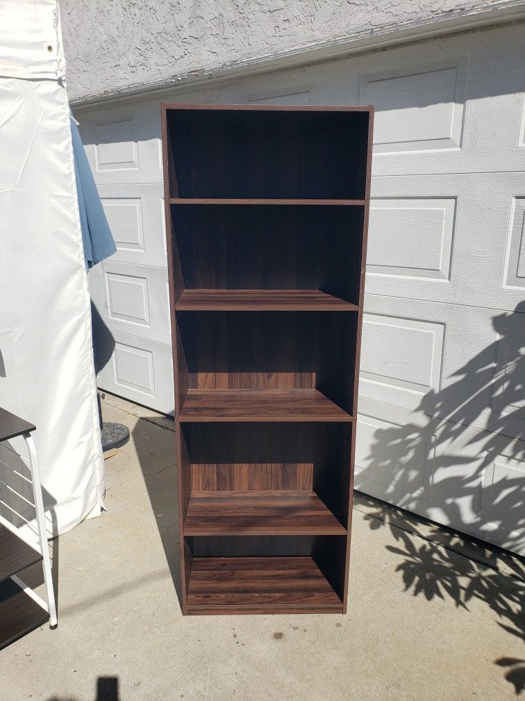 Bookshelf With Adjustable Shelving 