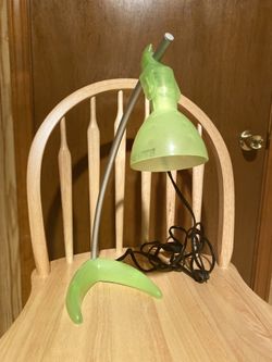 Desk lamp