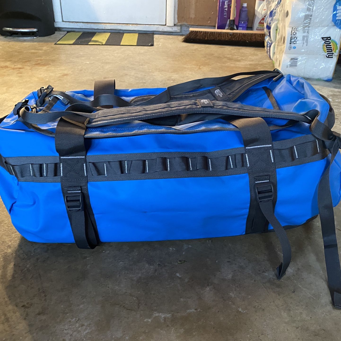 The north Face Base Camp Duffle- large