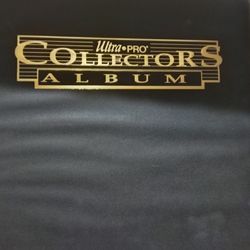 UltraPro Deluxe Binder Of Baseball Cards