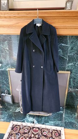 Larry Levine woman's size 6 cashmere/lambswool coat