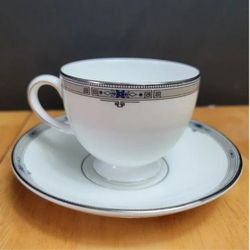 Wedgwood Amherst Leigh Shaped cup & saucer Set