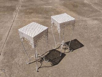 Cottagecore 24" Woven Metal Vintage French Country Patio Table Plant Stand