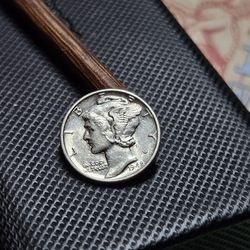 1942 WW2 Mercury Dime 