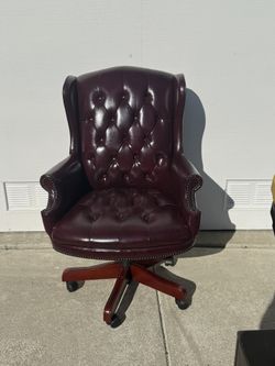 Modern Light Gray Sectional Sofa with Left Chaise and Black Legs