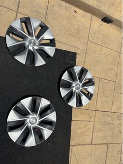 2024 tesla model y Rim caps